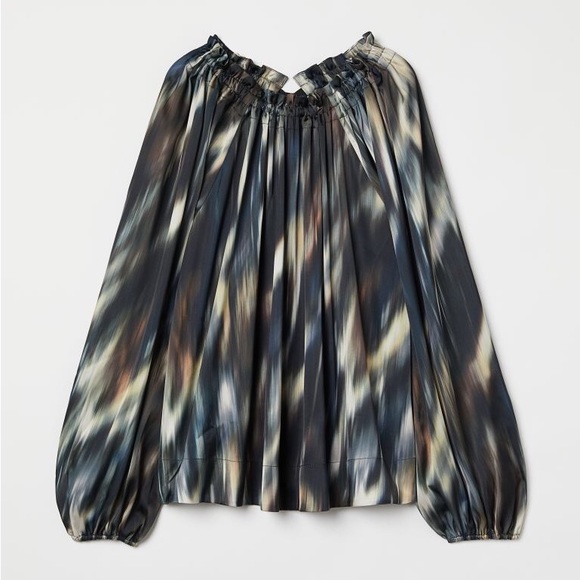Balloon Sleeve Black Patterned Blouse - Picture 1 of 10
